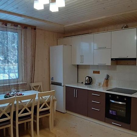Котедж Під Горою Tatariw Exterior foto
