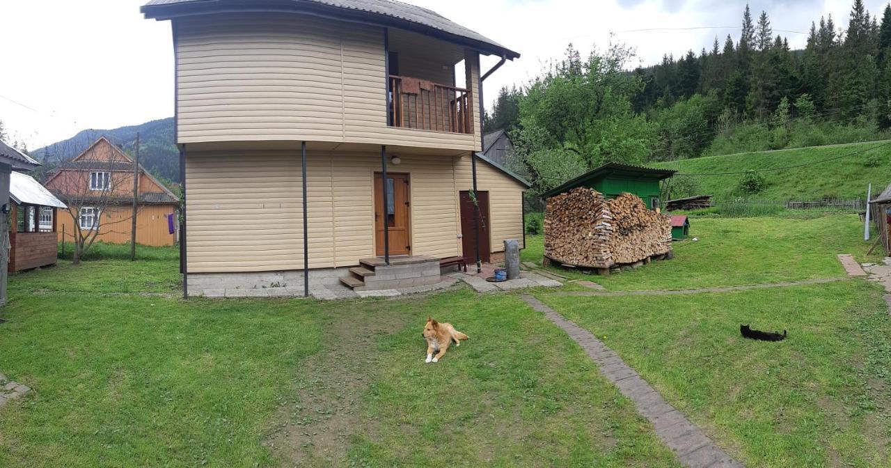 Котедж Під Горою Tatariw Exterior foto